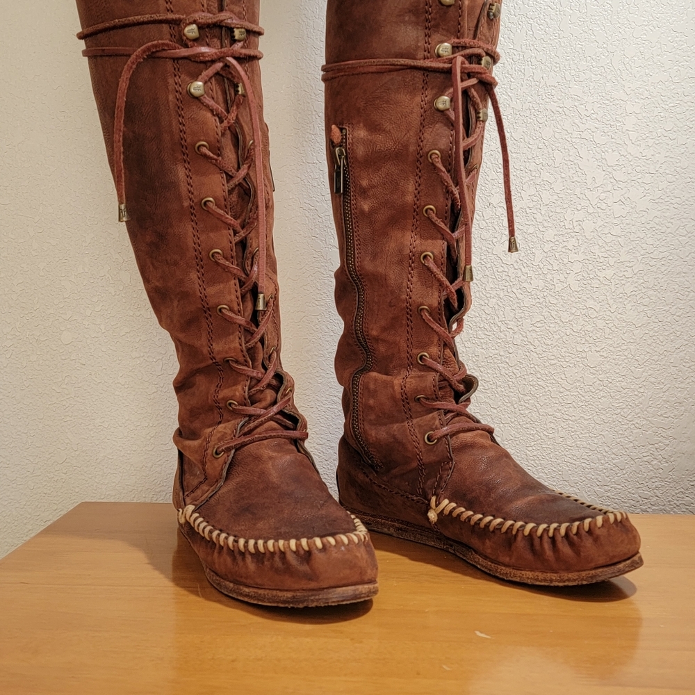 Frye Alex Lace Moccasin Boots Sz 6.5